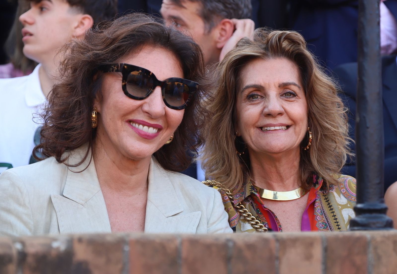 Ambiente en la Puerta del Príncipe en la corrida de Morante de la Puebla, Cayetano y Ginés Marín