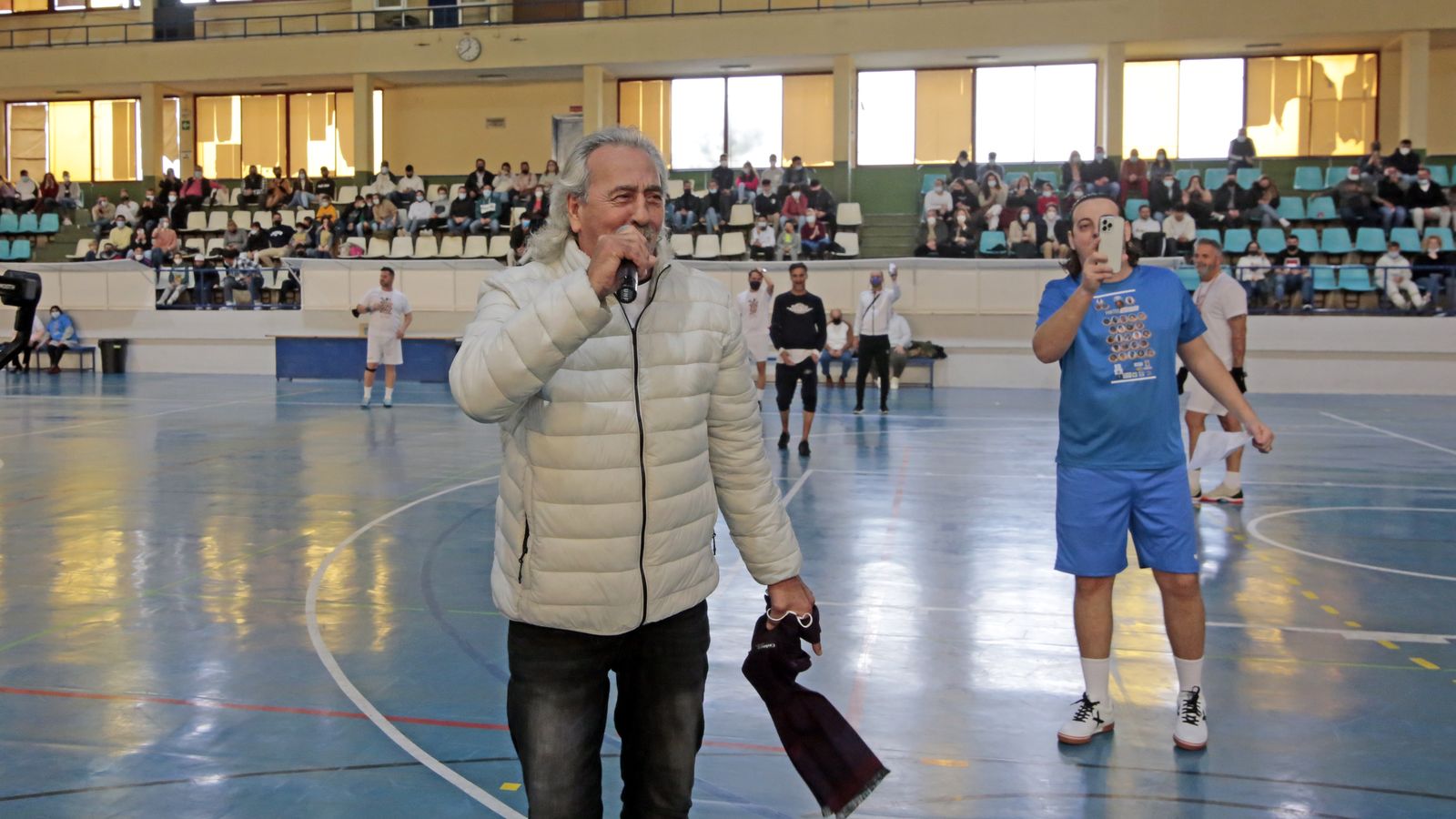 Partido benéfico para los niños damnificados por el volcán de La Palma