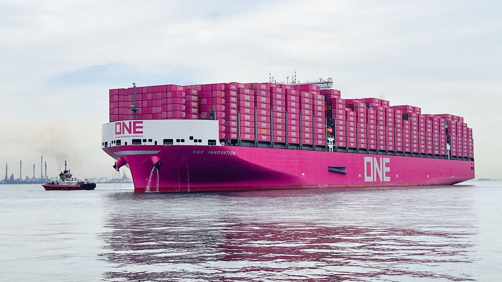 El 'ONE Innovation' durante su navegación en pruebas, en 2023.