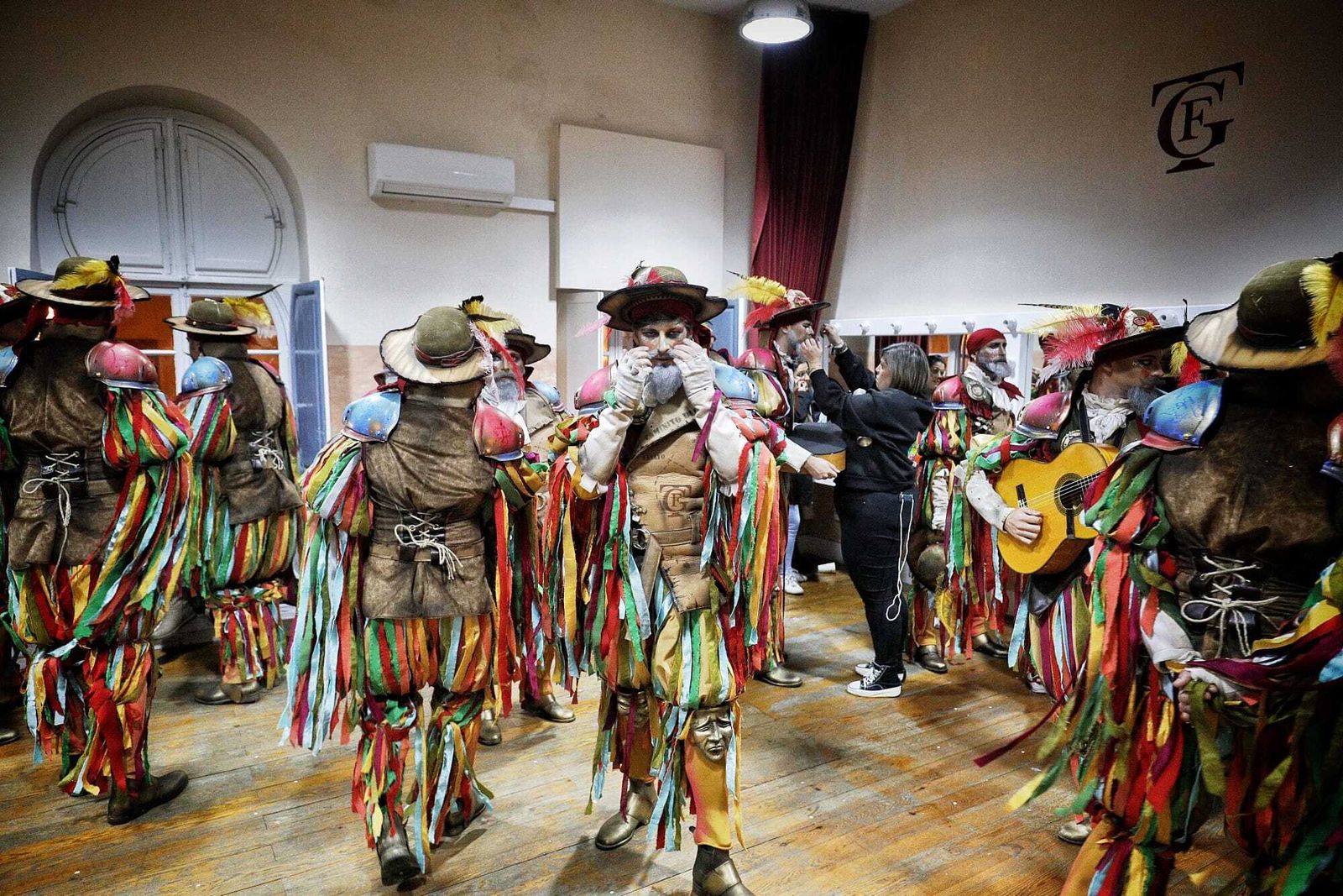 Comparsa 'Caminito del Falla en camerinos