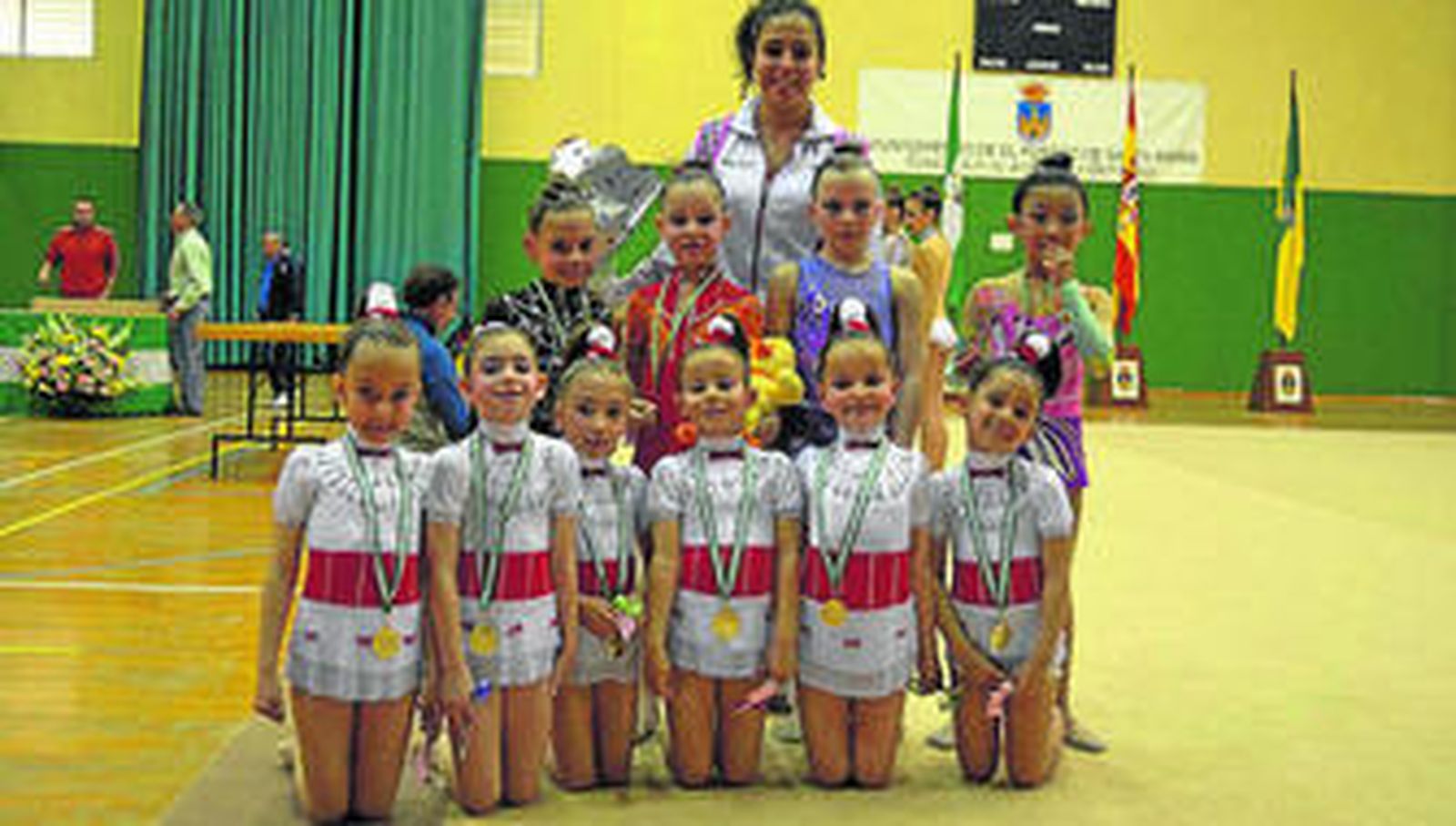 Las gimnastas isleñas tuvieron un destacado papel tanto en Algeciras como en El Puerto y Huelva.