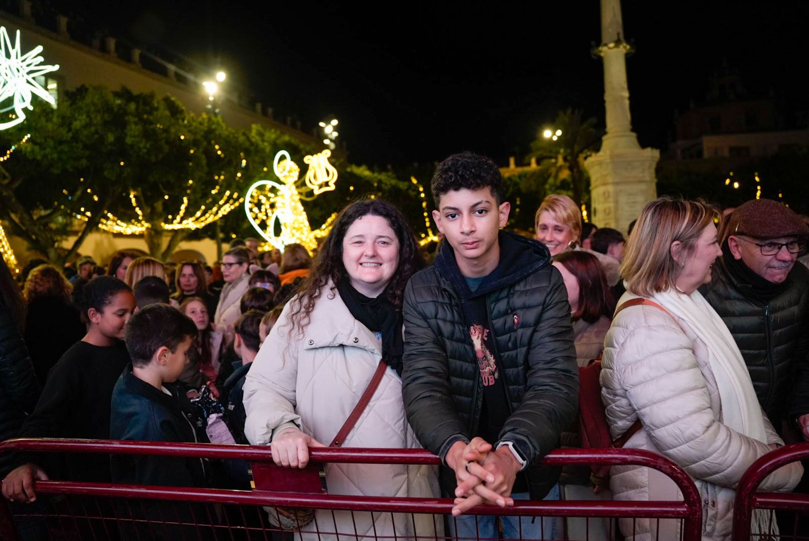Almería despide con los 12 tomates cherry de la suerte el año 2025