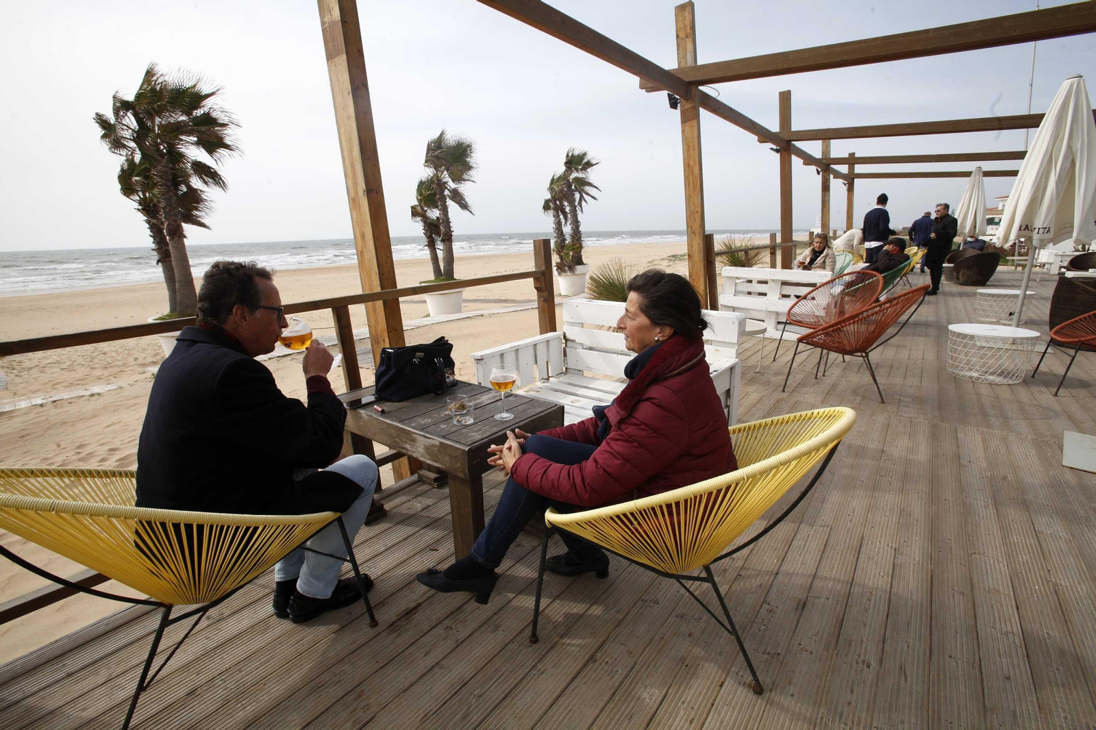 Ambiente en las terrazas de El Rompido y Punta Umbría durante este sábado.