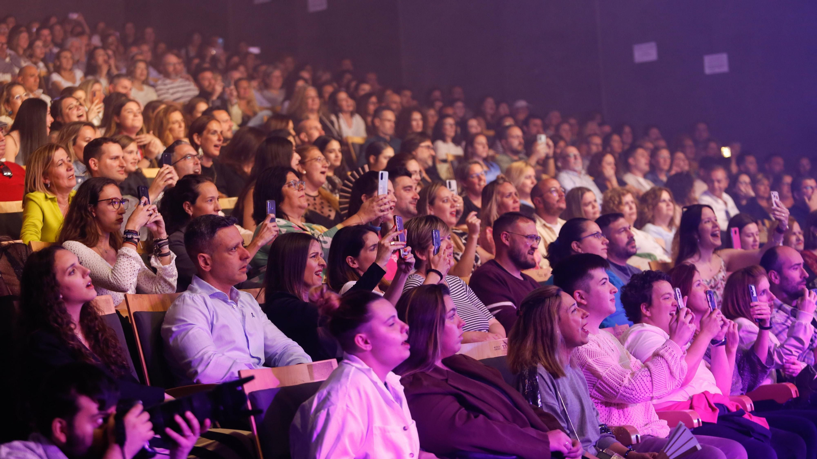 Fotos del concierto de Malú en La Línea