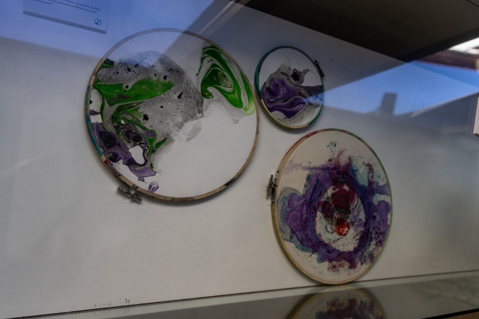 Tres artistas y un destino: ‘Telúrico_est’ trae a Jaén la experimentación de la plástica contemporánea, en imágenes