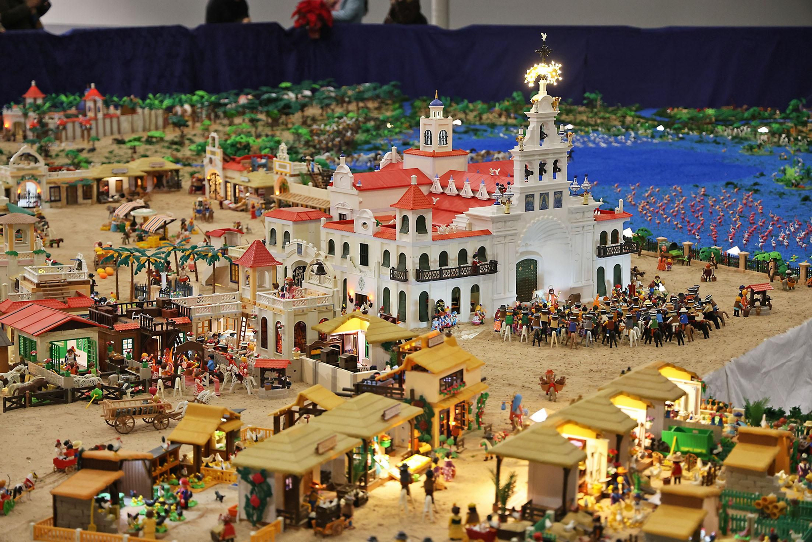 Imágenes del Belén de Playmobil más grande del mundo dedicado al Rocío