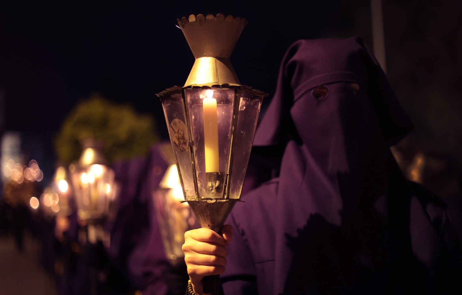 Imágenes de las Hermandades de la madrugada del Viernes Santo en Jerez 2025