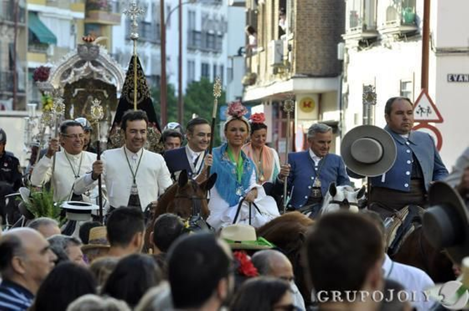 Triana, de camino al Rocío