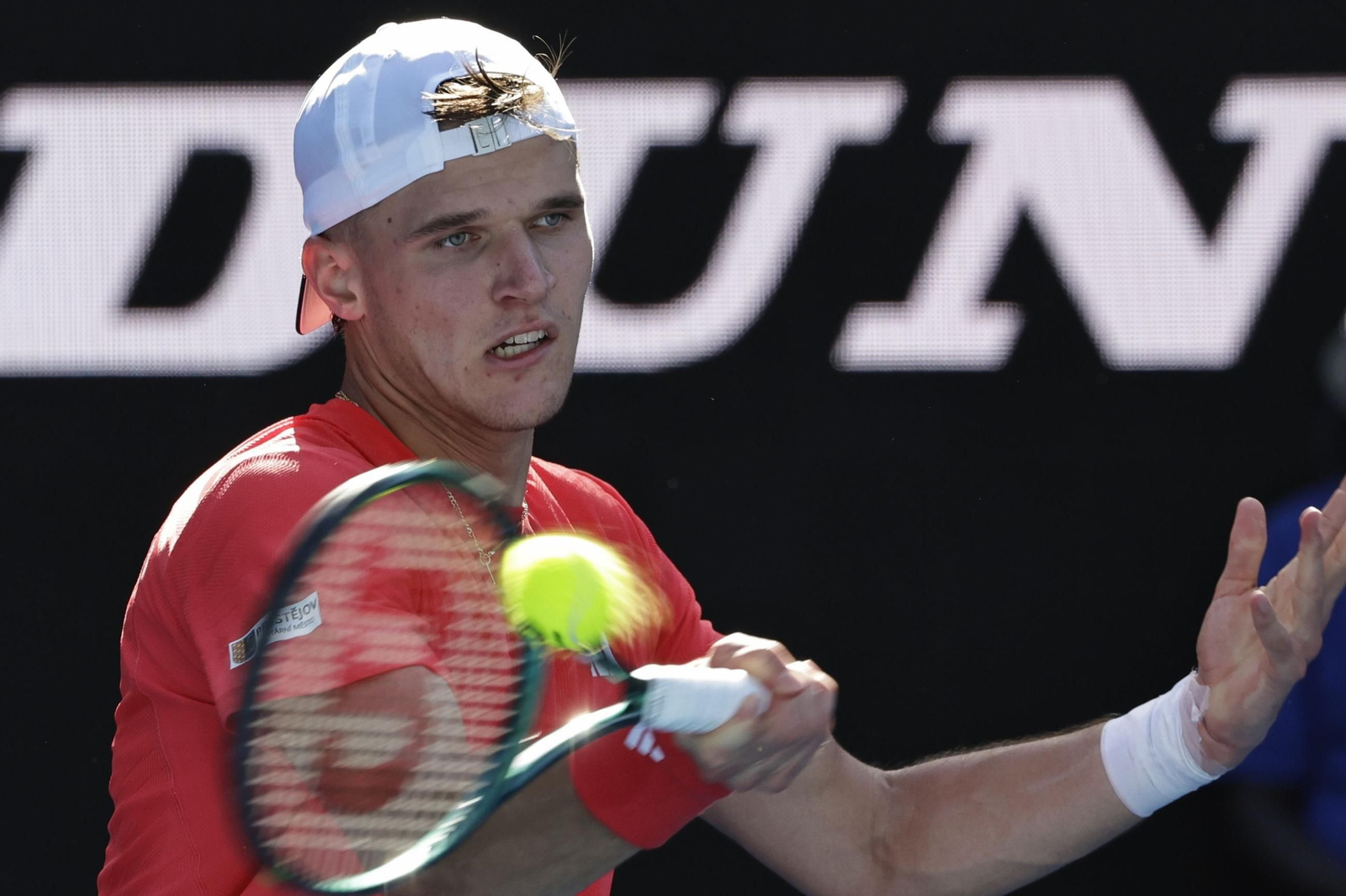 Alejandro Davidovich obra una remontada mágica y está en octavos de final del Open de Australia