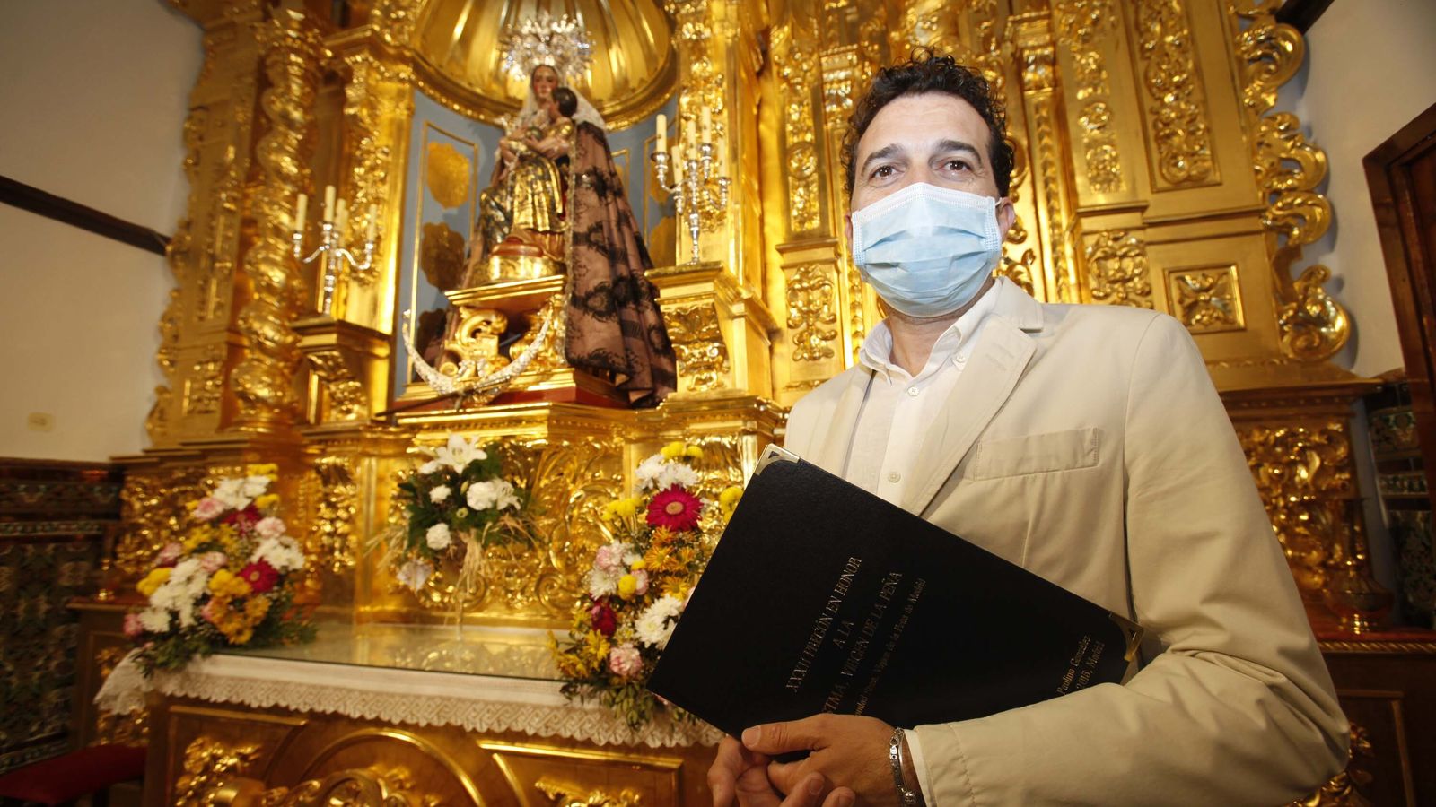 El pregón de José Tomás paulino tendrá que aguardar en su escritorio al menos un año más