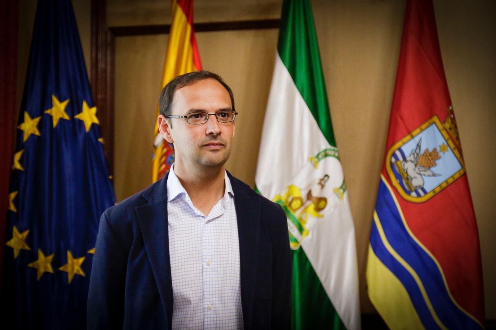 Víctor Mora es alcalde de Sanlúcar desde septiembre de 2013.