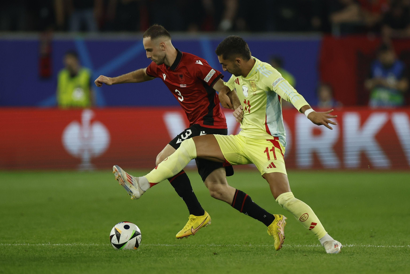 Las fotos del Albania - España