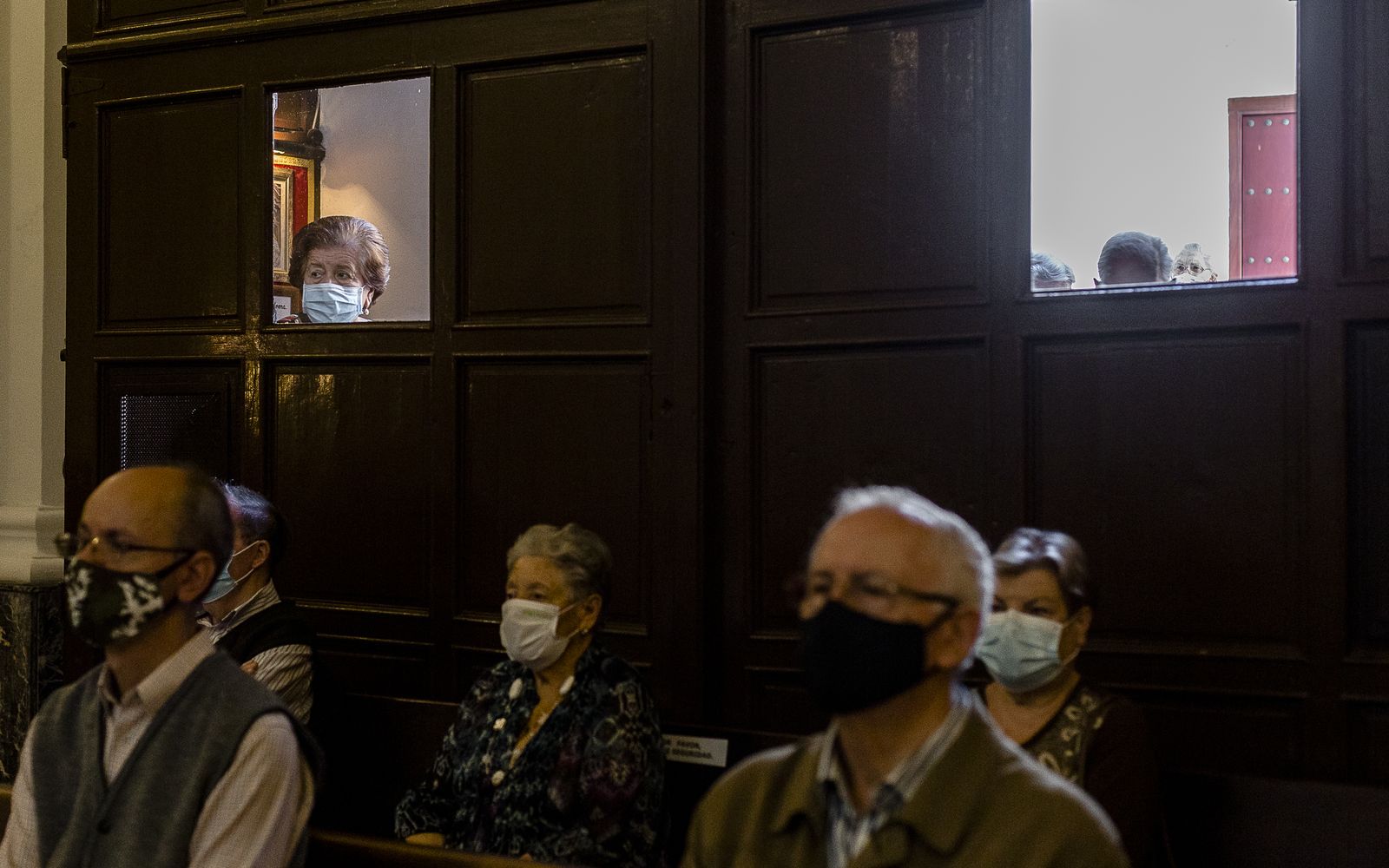 Imágenes de la celebración del día de la Virgen del Rosario en la iglesia de Santo Domingo