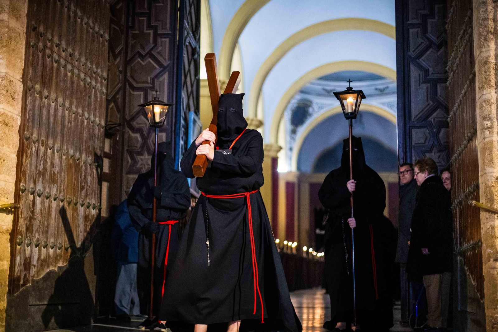 Las imágenes de la hermandad del Rosario en la Semana Santa de San Fernando 2025