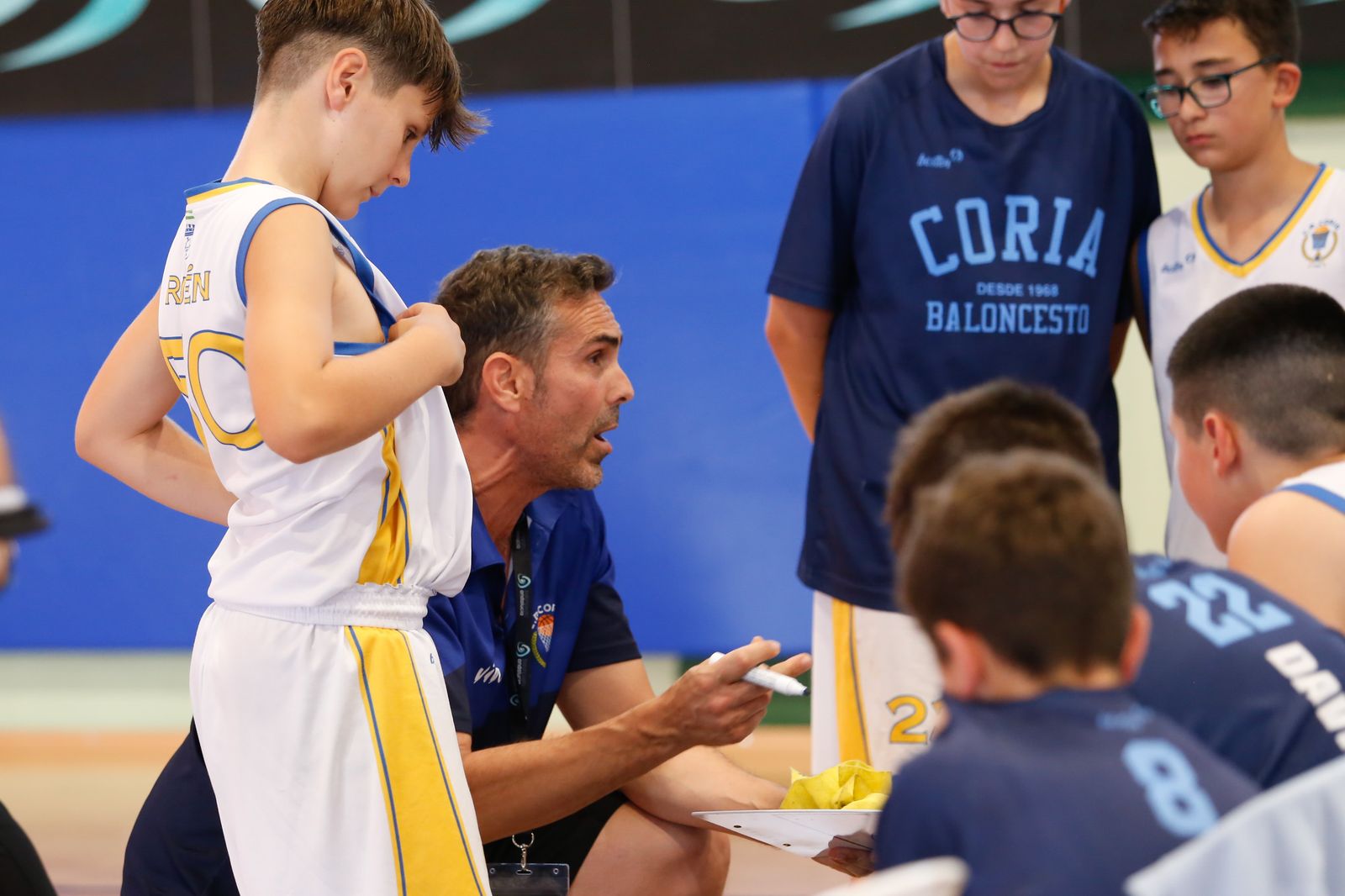 Las fotos de la penúltima jornada del Cadeba mini-masculino de La Línea