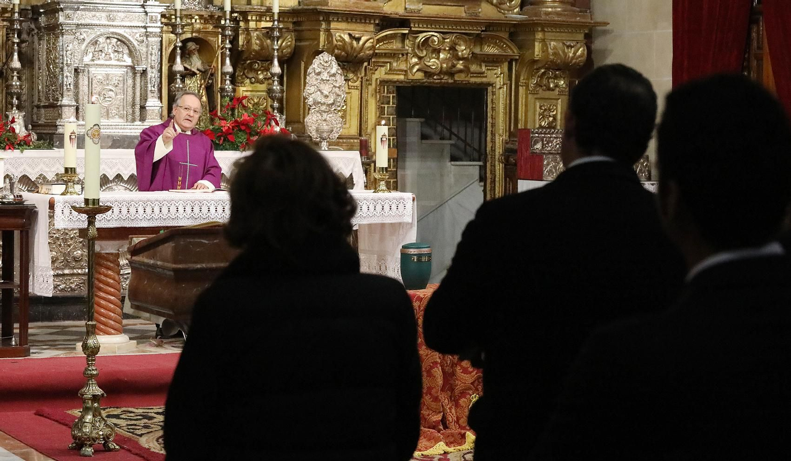 Lleno absoluto en 'La Merced' para despedir a Miguel Primo de Rivera