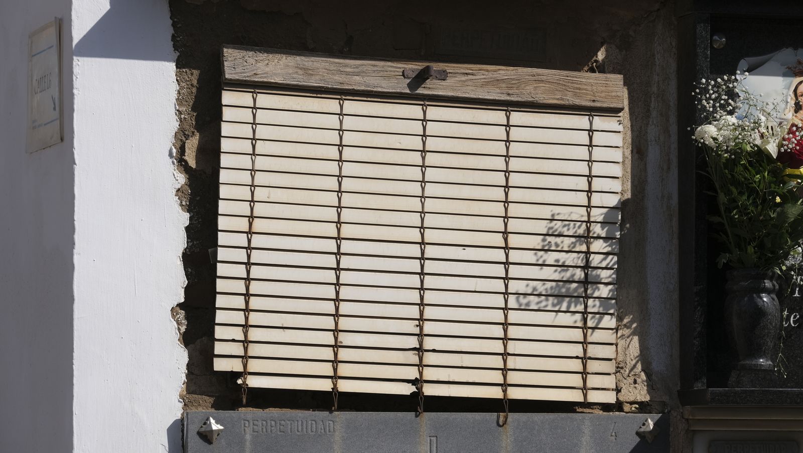 Imágenes del Día de Todos los Santos en el Cementerio de San José de Almería