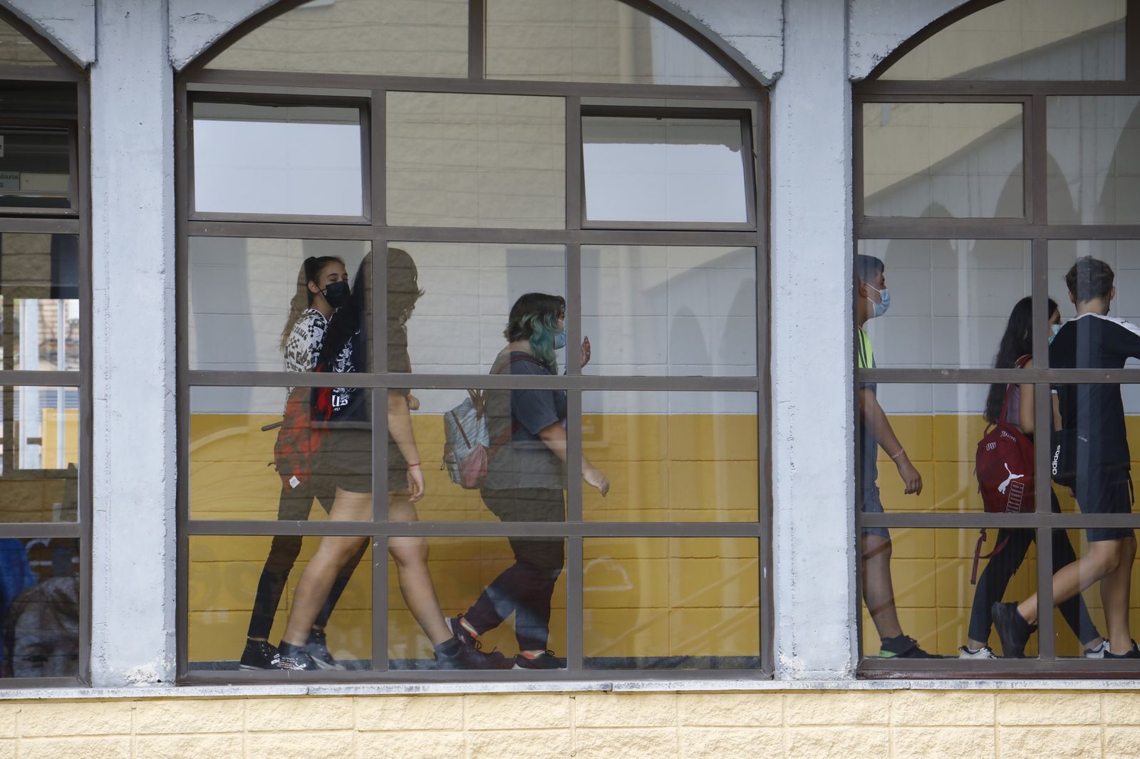 La vuelta a las aulas de los estudiantes de Secundaria y FP de Córdoba en el curso 2021/2022, en imágenes