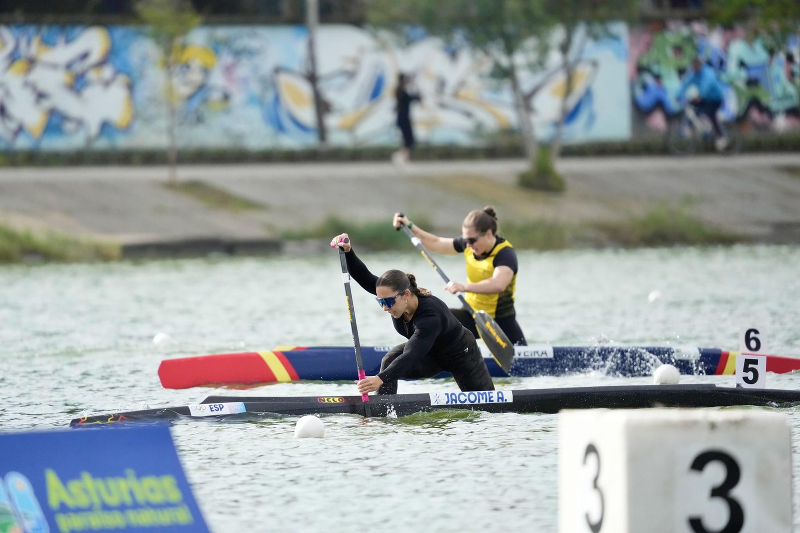 Antía Jacome, que compite para el Náutico Sevilla, se impone en el C1 200.