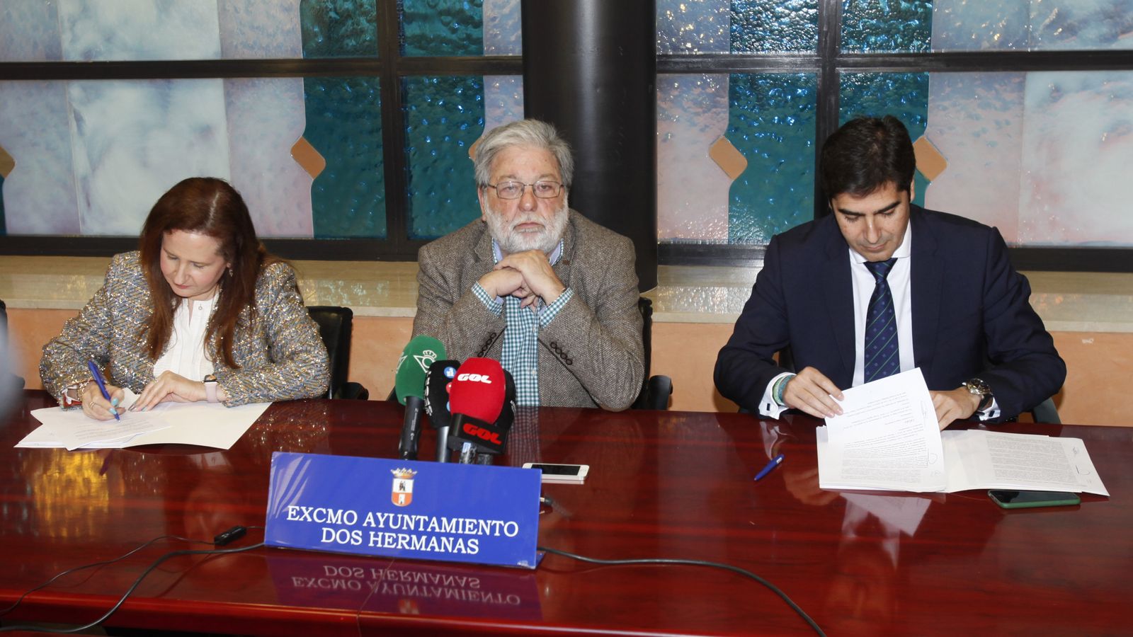 Ángel Haro y Francisco Toscano, en el día de la firma.