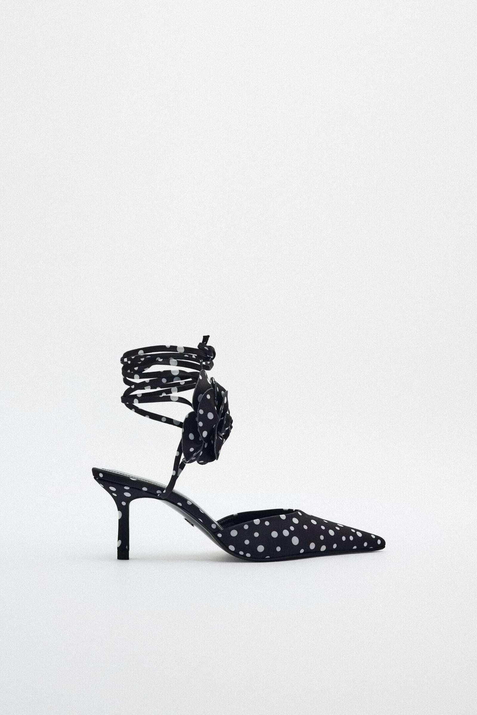 Tacones de lunares de Zara. Tacones de lunares de Zara.