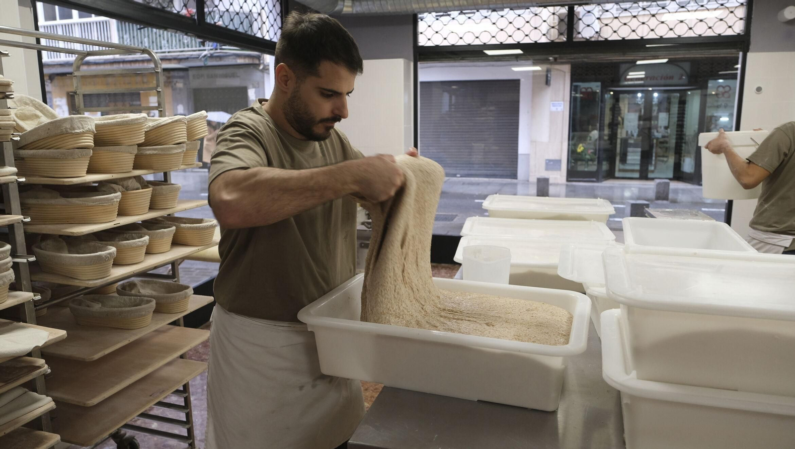 Vea cómo hacen el pan en la Panadería 'La Pelina'