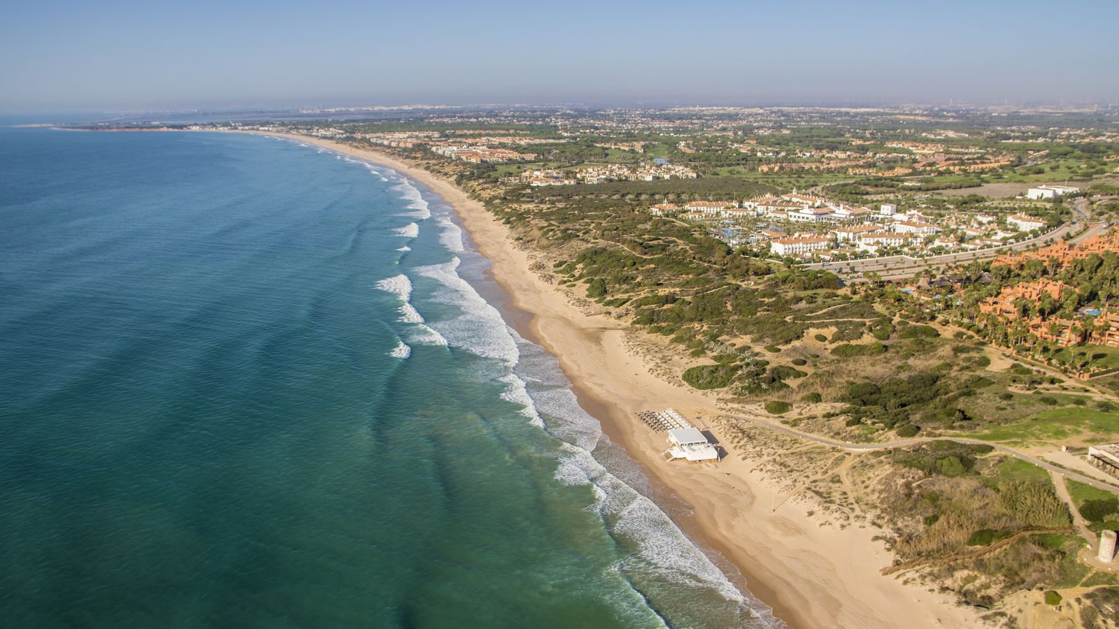 Chiclana apuesta por un modelo turístico sostenible y de calidad.