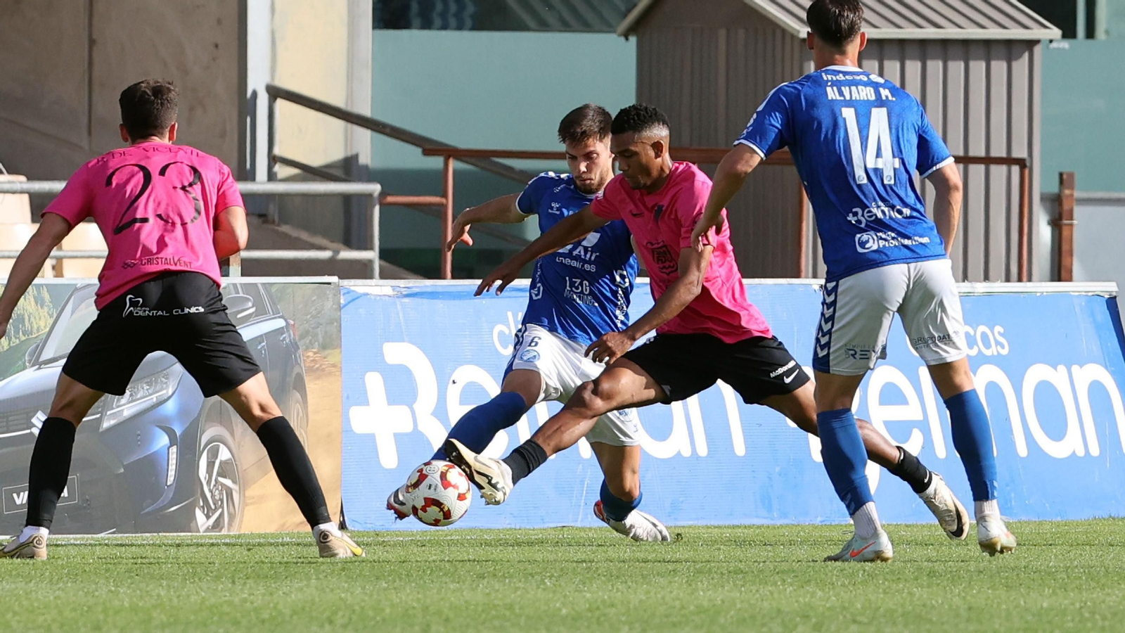 Imágenes del Xerez DFC contra San Fernando CD en Chapín