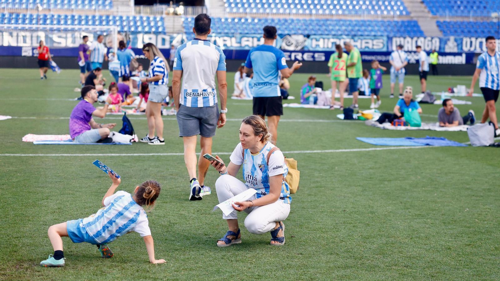 Las fotos del picnic en La Rosaleda para aficionados del Málaga