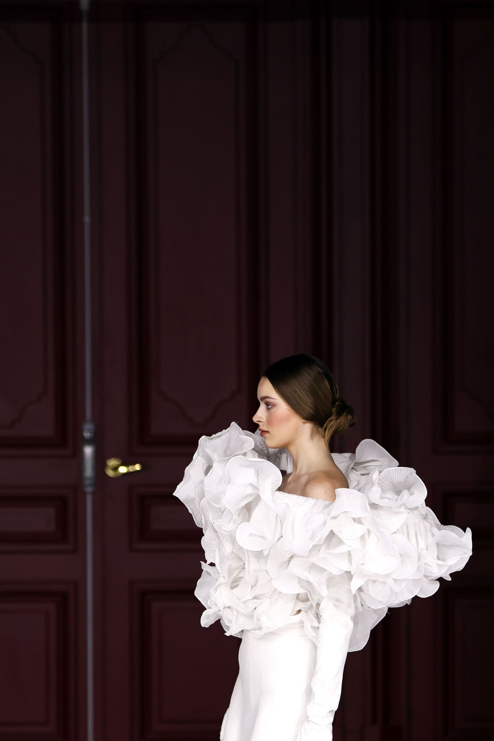 El desfile de la colección 'Fieras' de Juana Martín en París, en imágenes