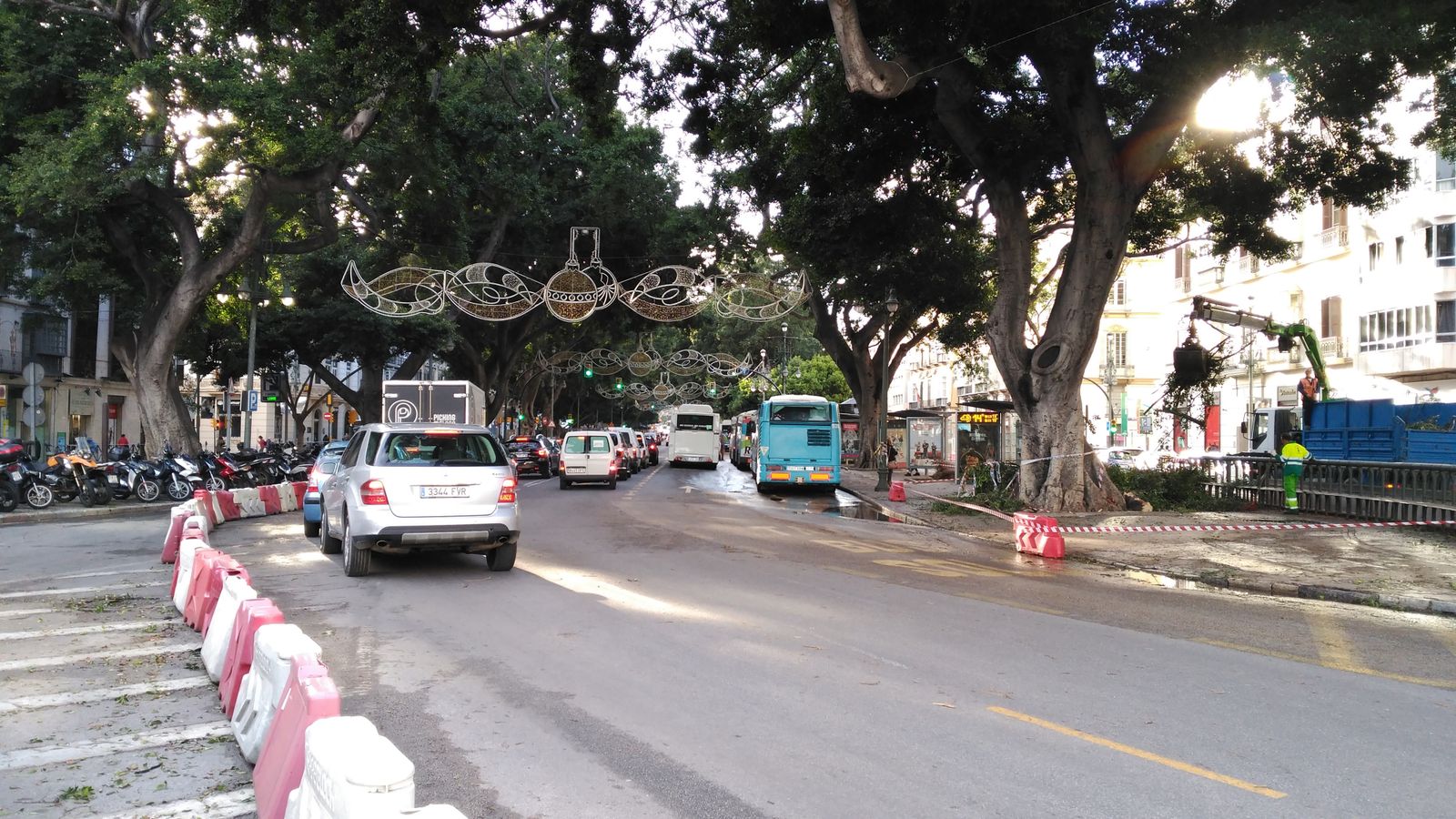 La Alameda Principal recupera la circulación.