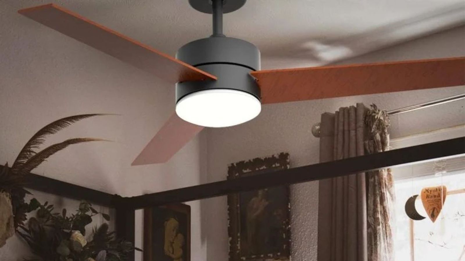 Adelántate al calor y consigue este ventilador de techo con luz que es ultra silencioso y ultra barato