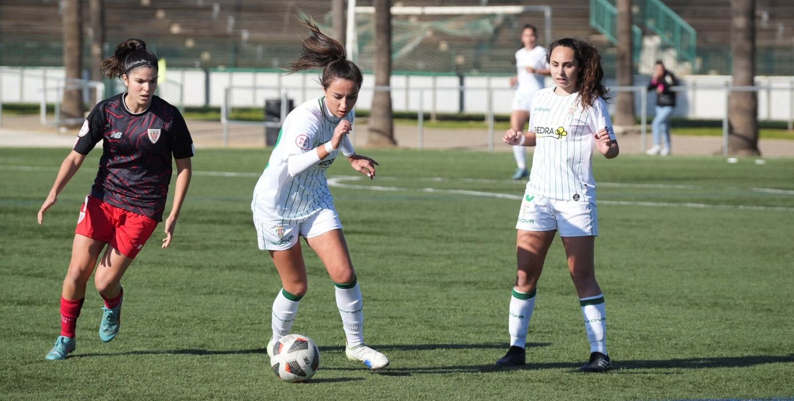 Un lance del último partido del Córdoba Femenino en la Ciudad Deportiva.