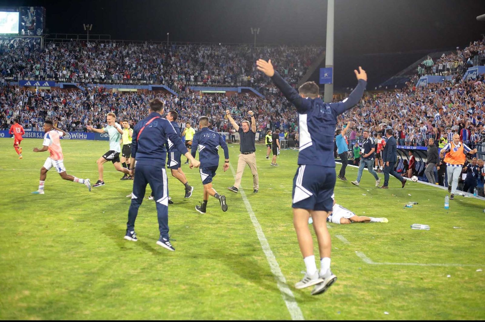 Imágenes del ascenso del Recreativo de Huelva contra el Cacereño