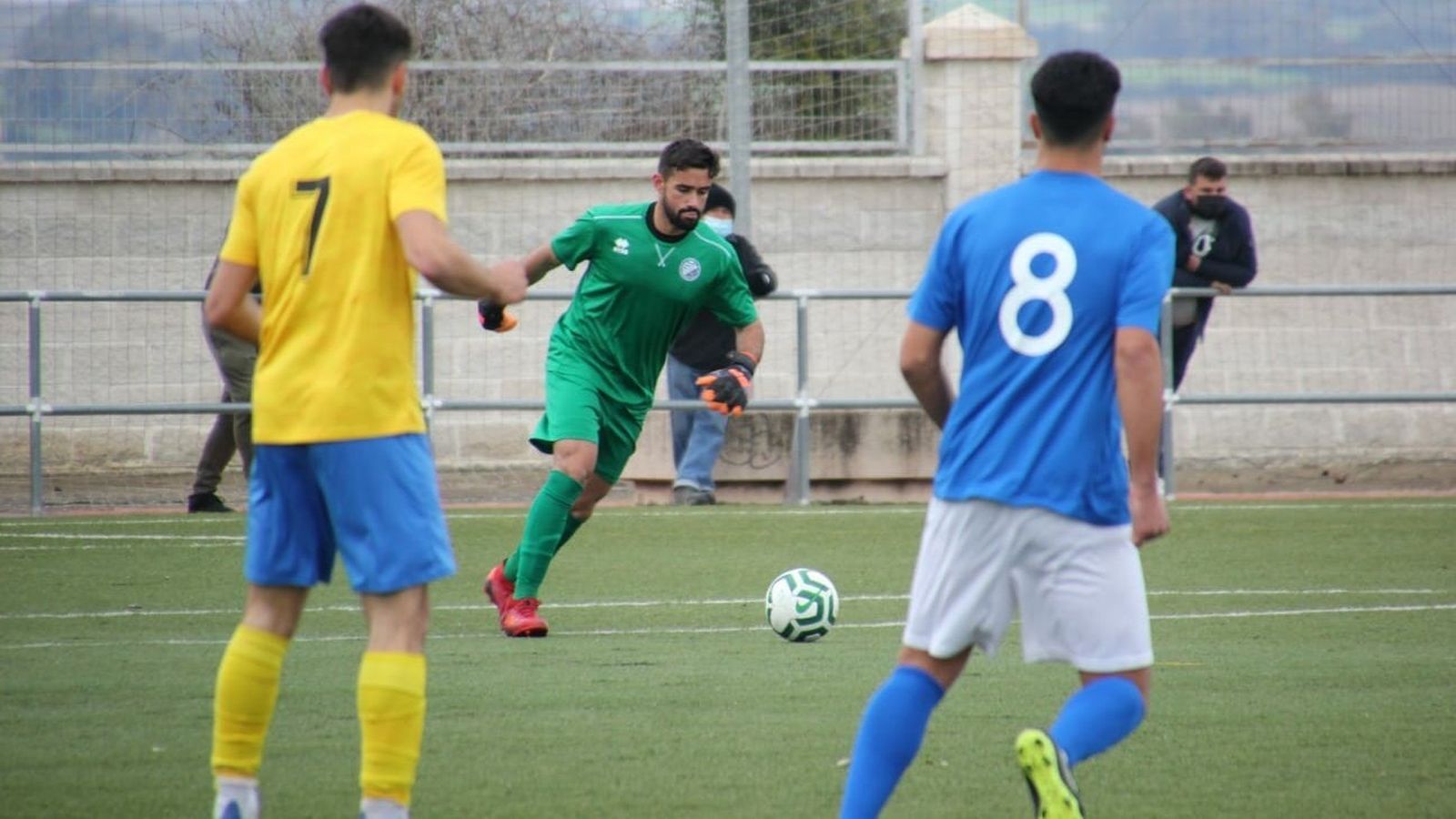 Marco Valle tuvo un par de buenas intervenciones.
