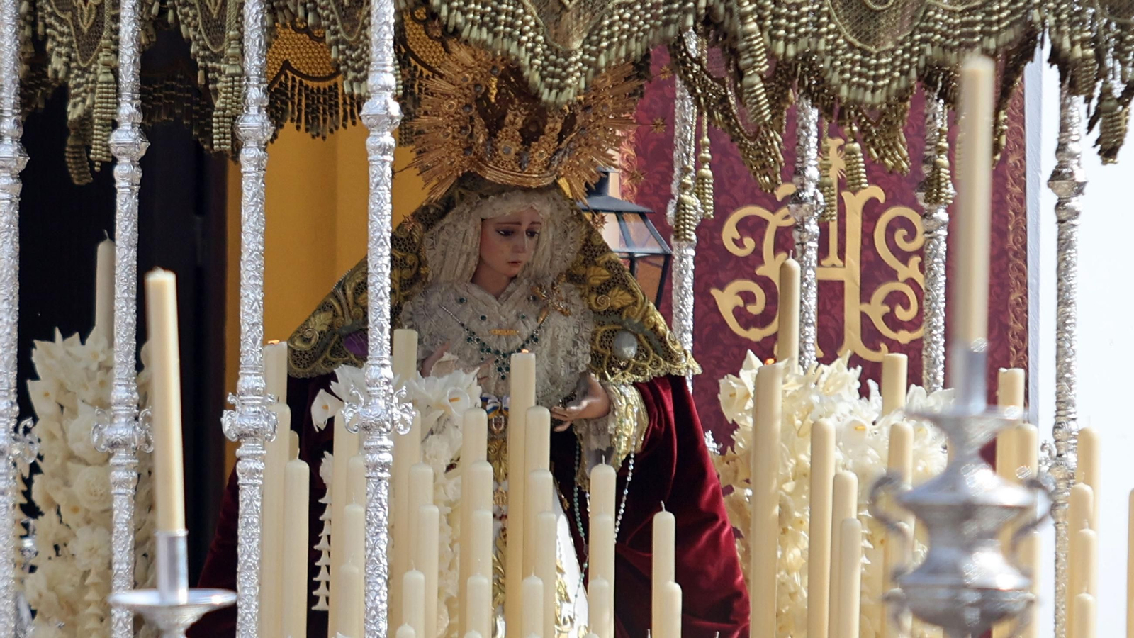 Imágenes de la Hermandad de La Candelaria en el Lunes Santo de Jerez 2025