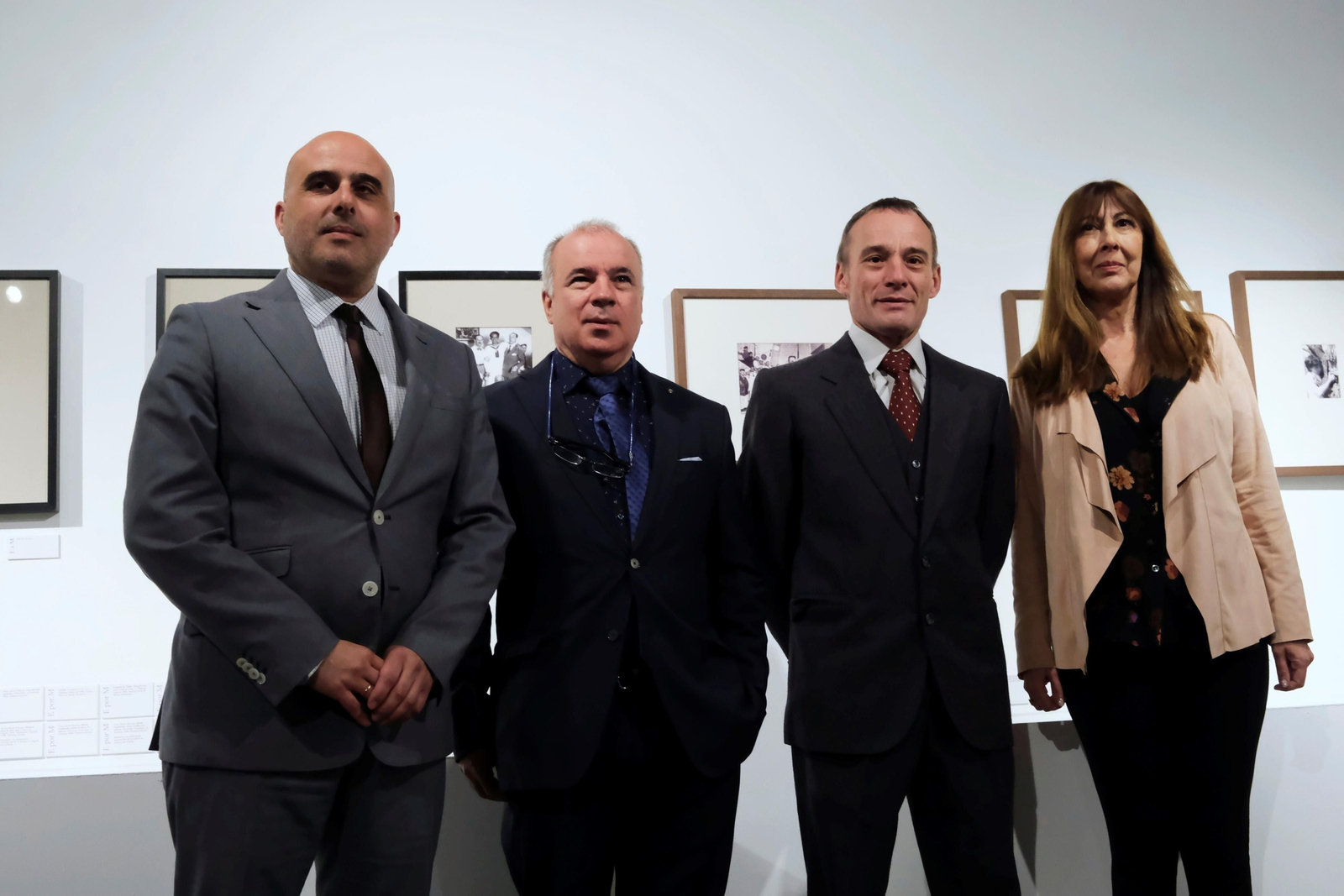 La exposición 'Escrito por mujeres. Escritoras del Siglo XX en español' de Cajasol, en imágenes