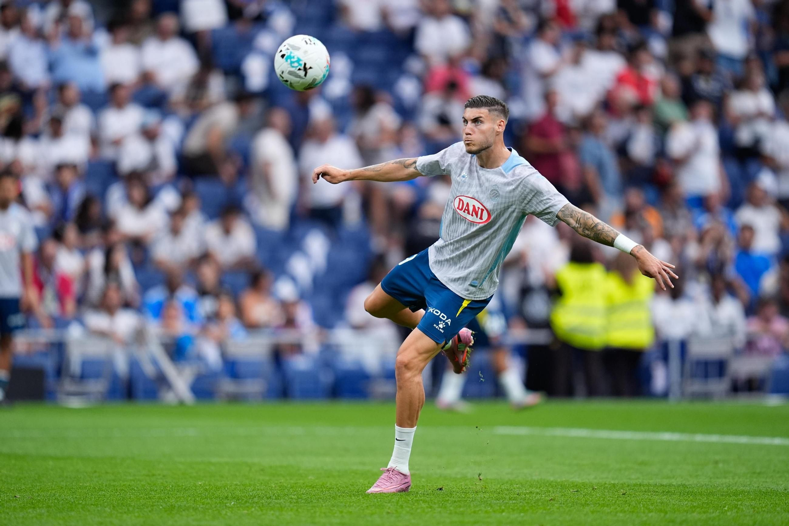 EuropaPress_6969855_Roberto_Fernandez_of_RCD_Espanyol_warms_up_during_.jpg