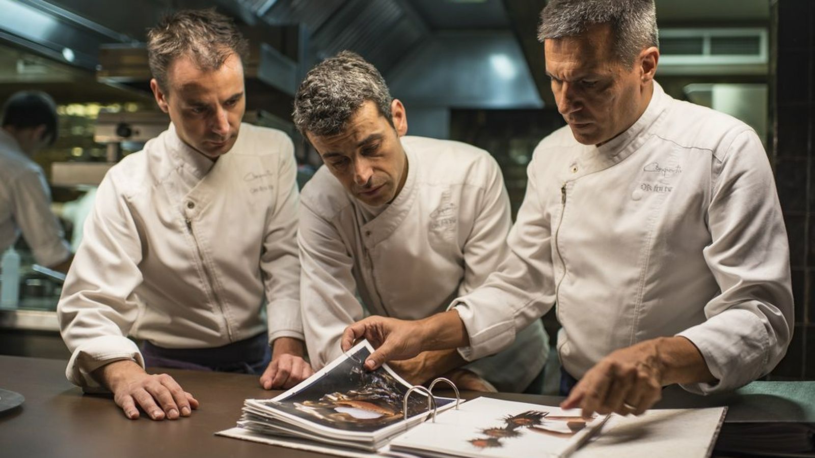Mateu Casañas, Oriol Castro y Eduard Xatruch, del restaurante Disfrutar, nuevo en el ranking.