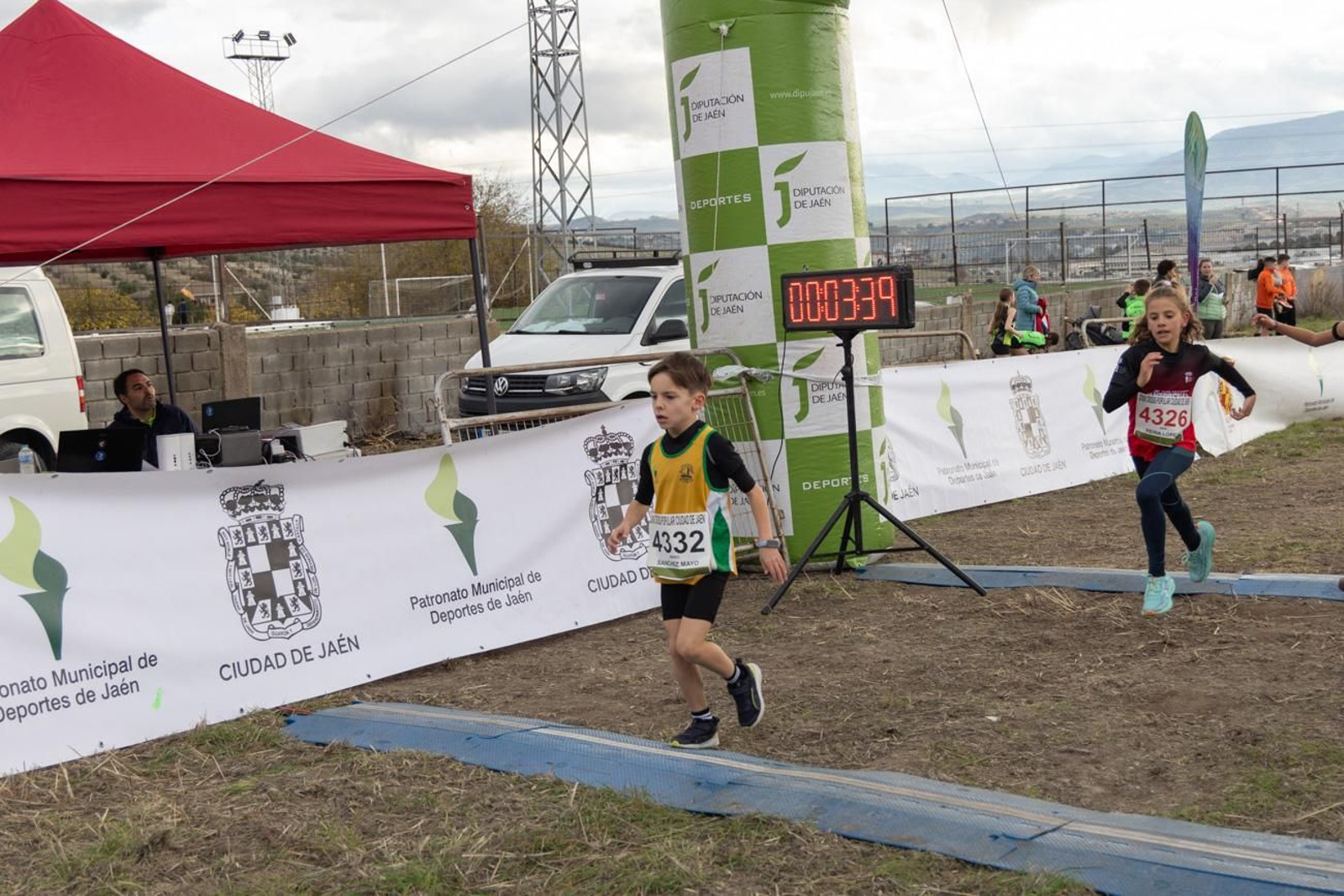 Las mejores imágenes del XXVIII Cross Provincial “Ciudad de Jaén” con victoria de Cynthia Ramírez y Andrés Estepa (1)