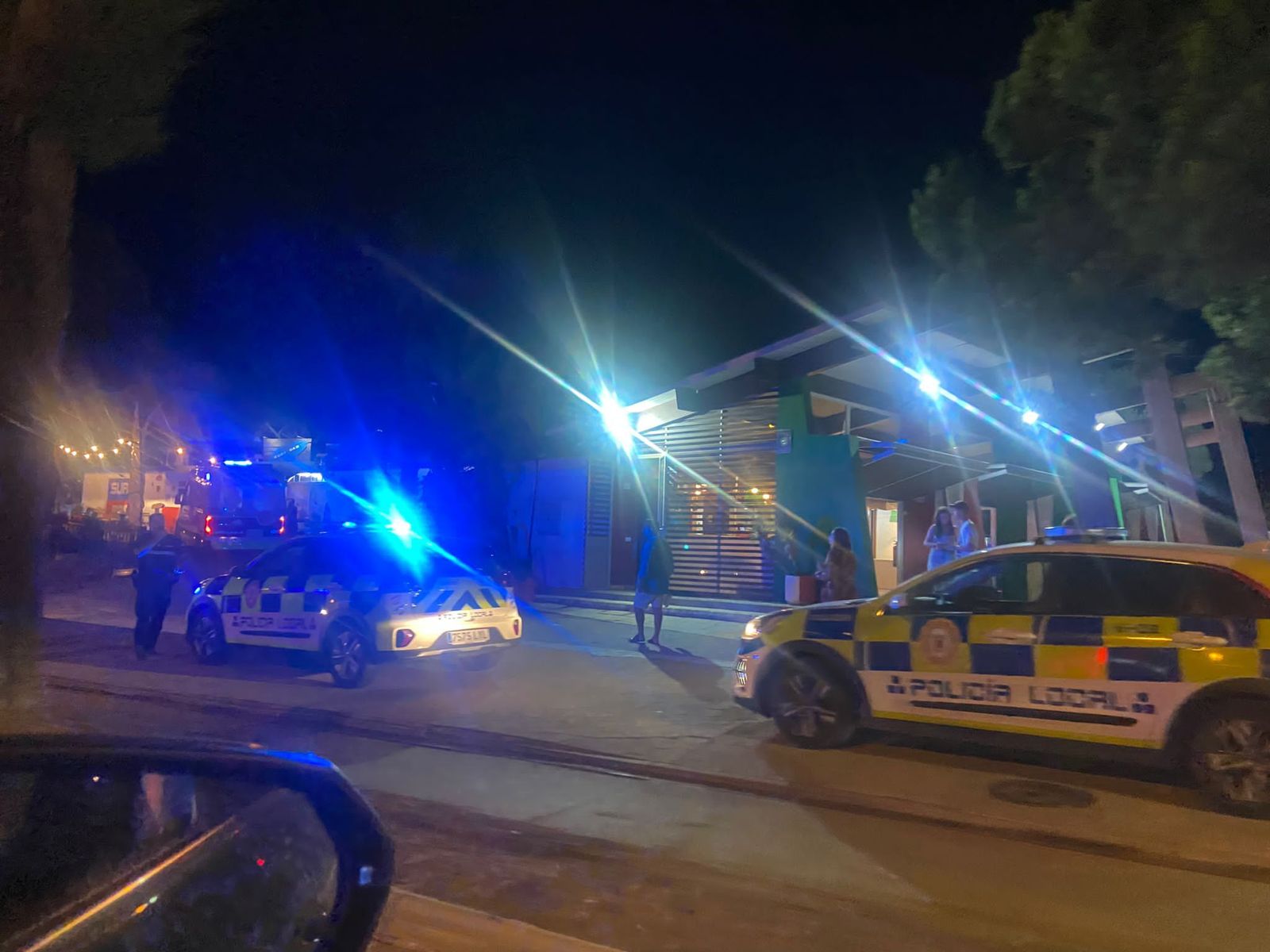 Llegada de las Policía Local de Cartaya al lugar del suceso