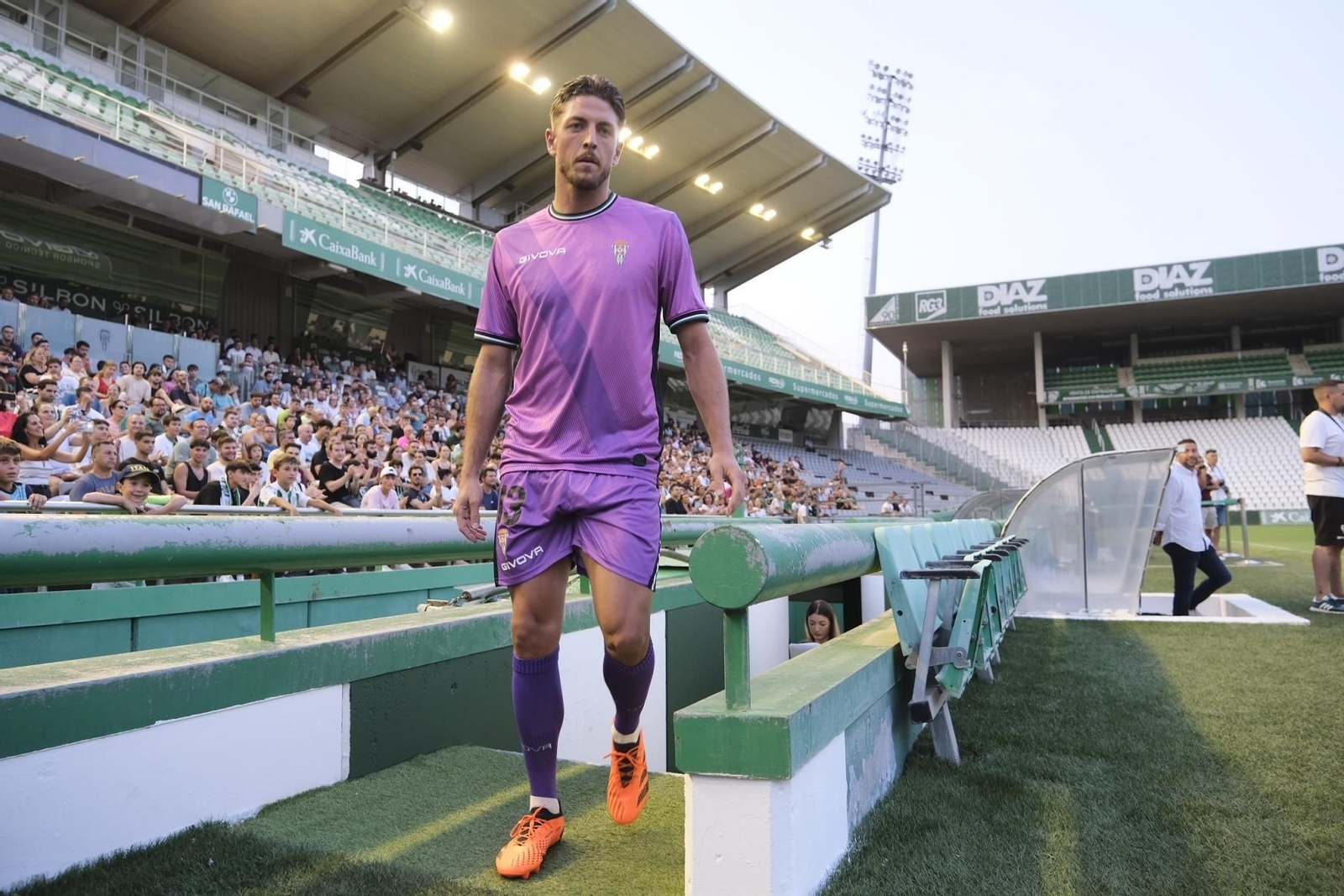 Las mejores fotos de las nuevas camisetas del Córdoba CF Las mejores fotos de las nuevas camisetas del Córdoba CF