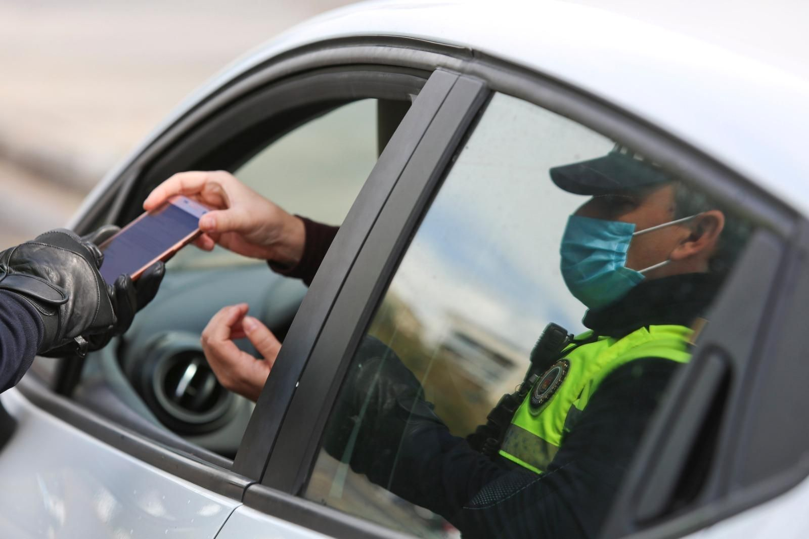 Un policía local identifica en Málaga a un conductor
