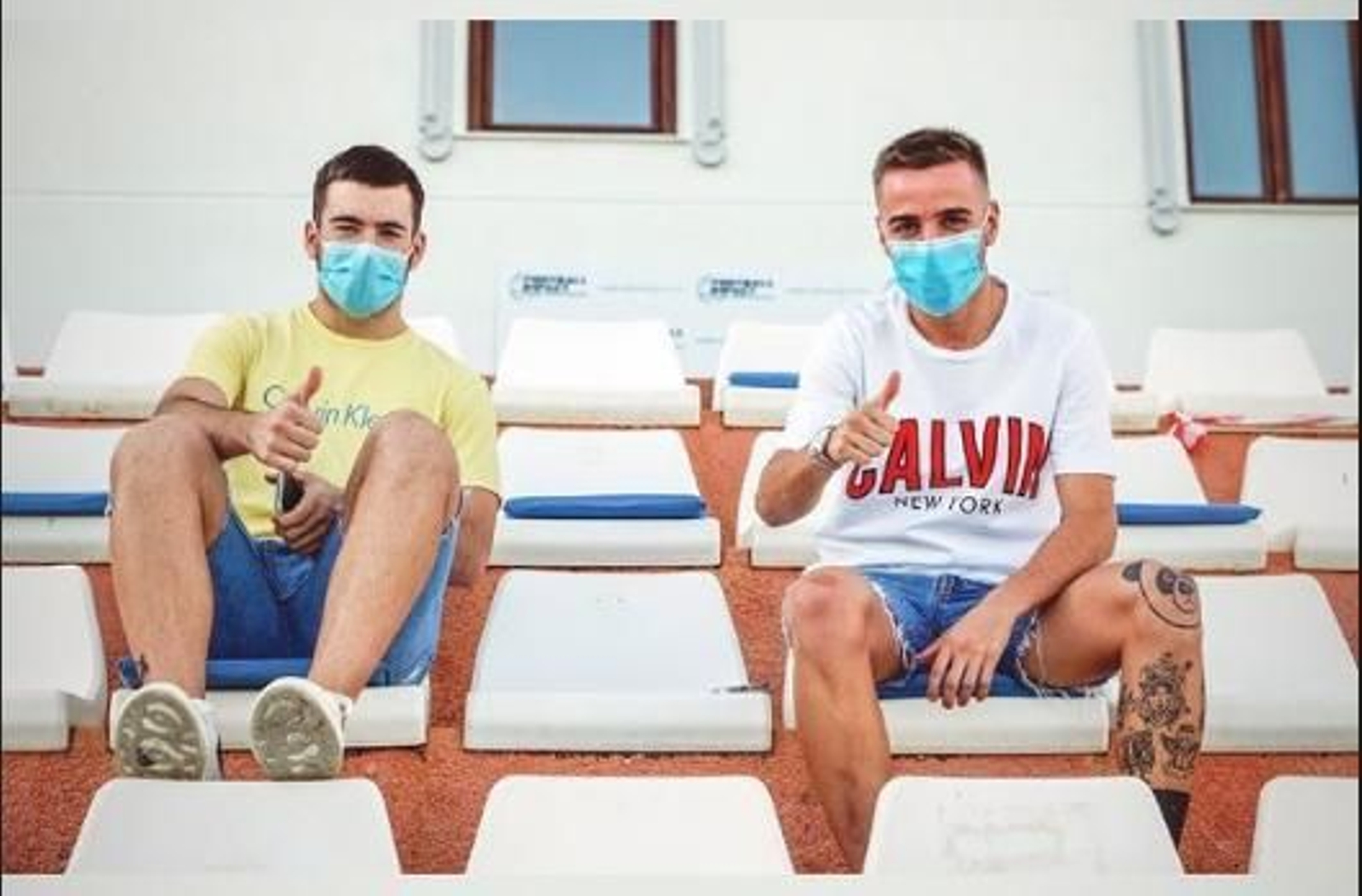 Ramón y Casas viendo el Málaga-Almería. Ramón y Casas viendo el Málaga-Almería.