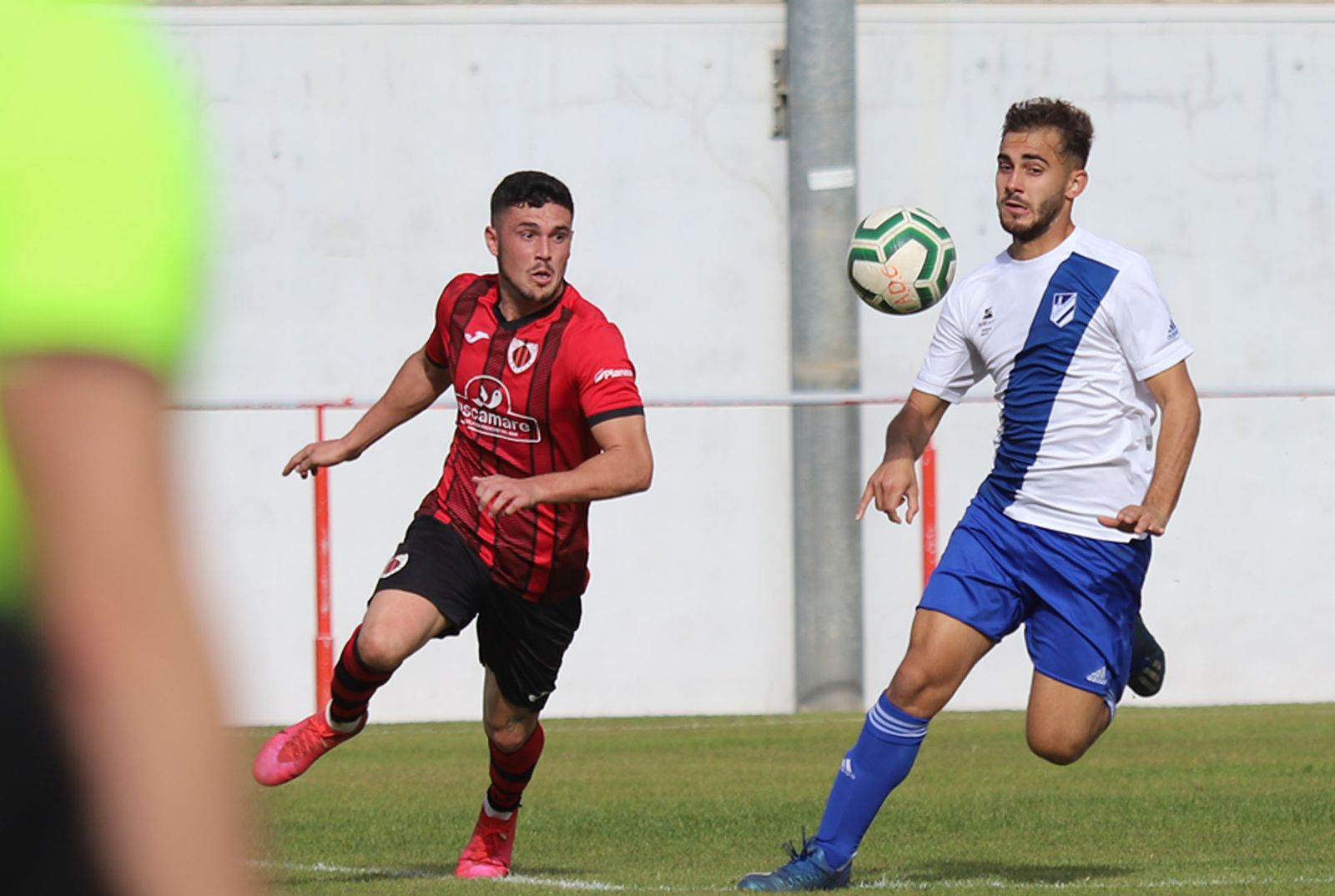 Imágenes del encuentro entre el Cartaya y el atlético Onubense