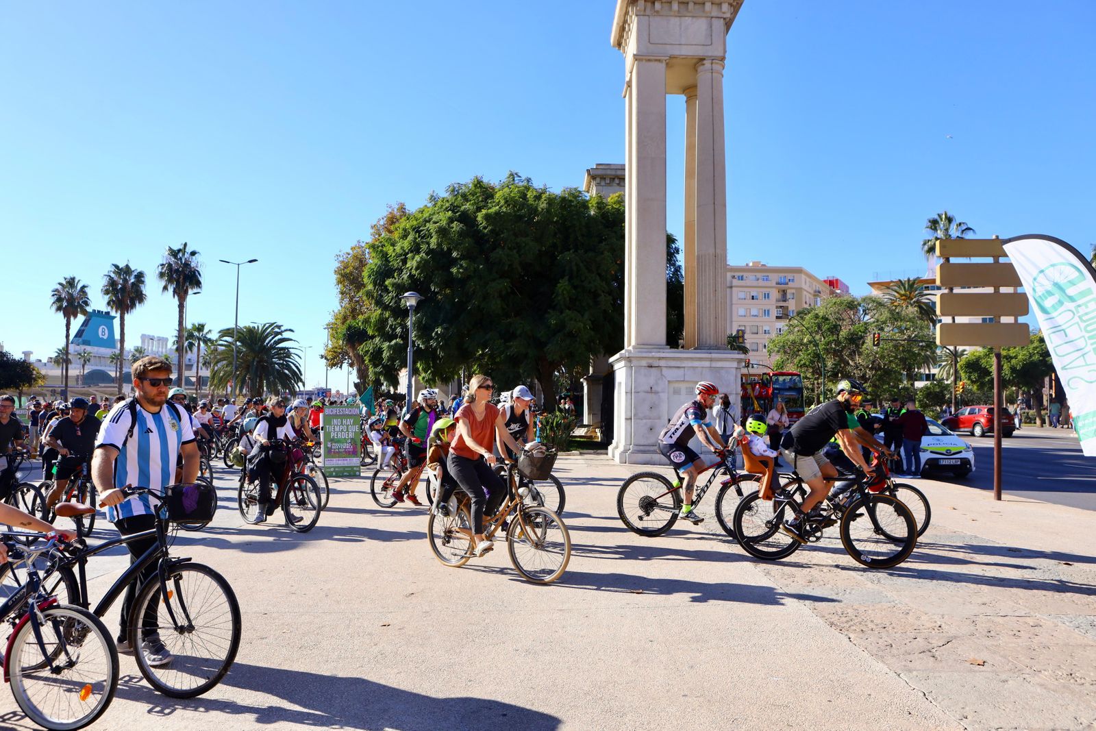 Así ha discurrido la 'bicifestación' por la movilidad verde en Málaga