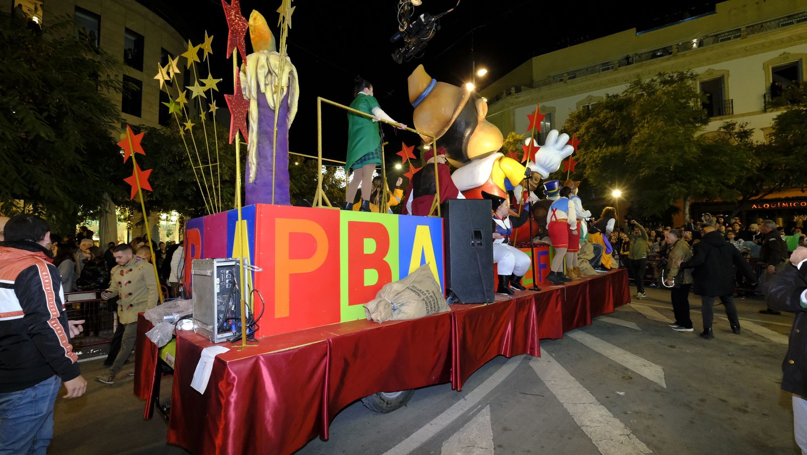 Fotogalería de la Cabalgata de Reyes Magos en Almería
