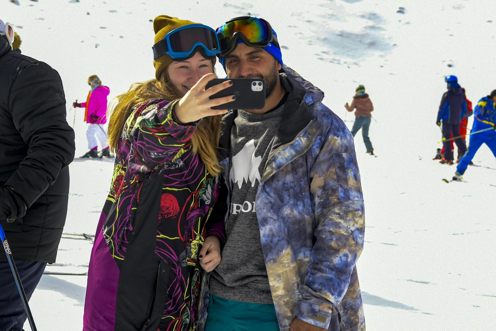 Fotos: así fue el primer día de la temporada de esquí en Sierra Nevada