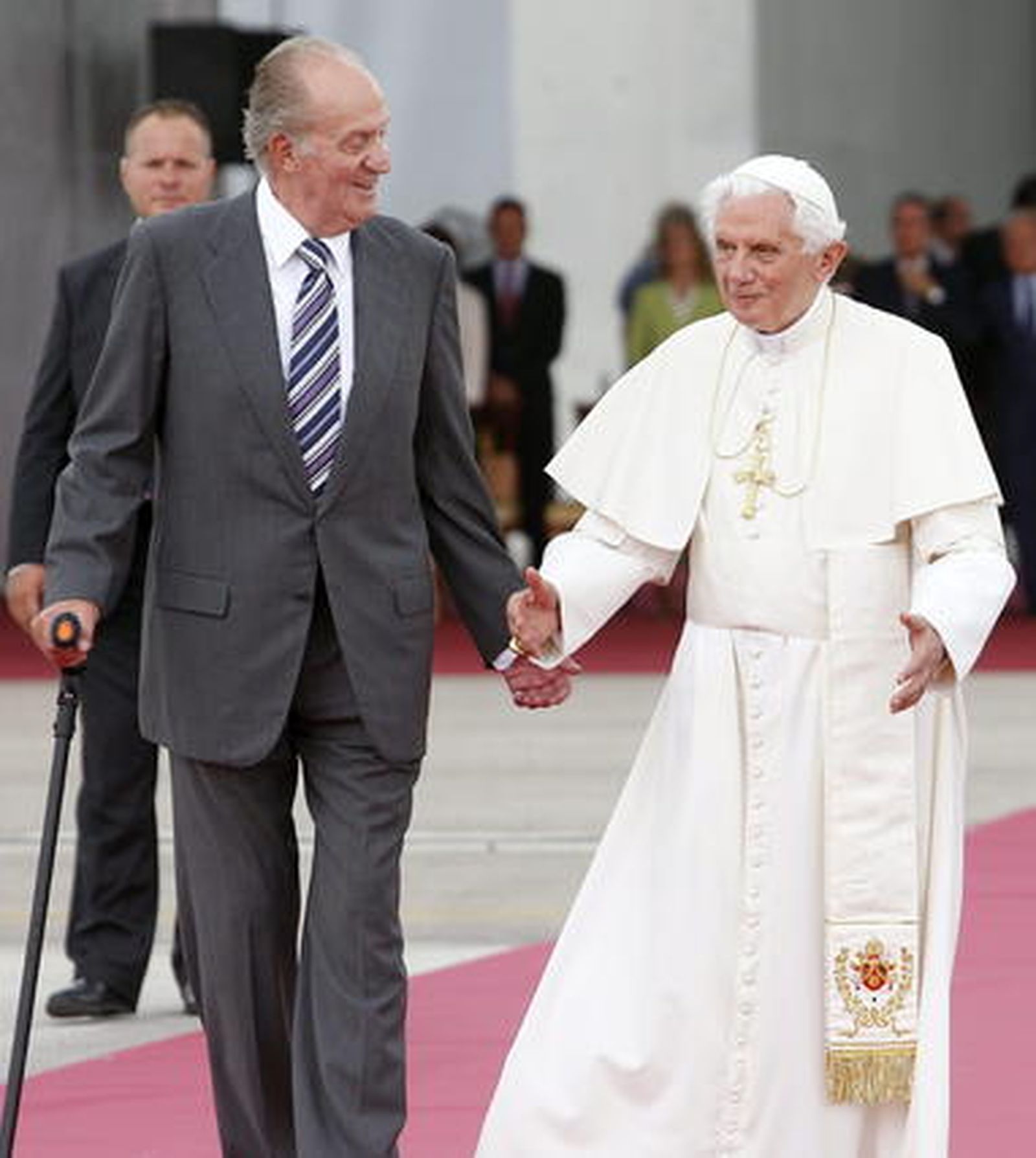 Don Juan Carlos Con el Papa en la visita a Valencia.

Foto: Efe