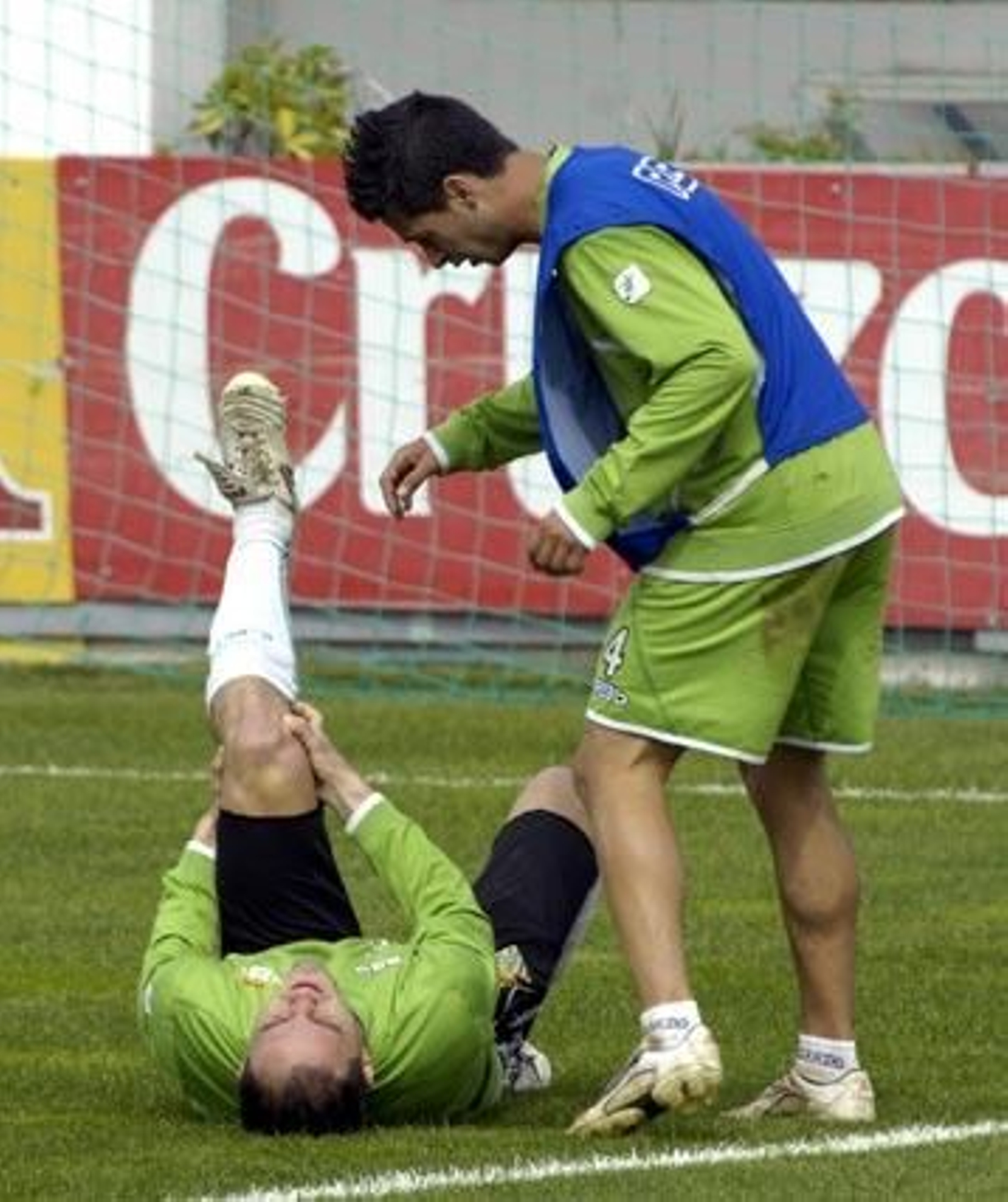 Nano sufre una lesión durante los entrenamientos en su rodilla izquierda